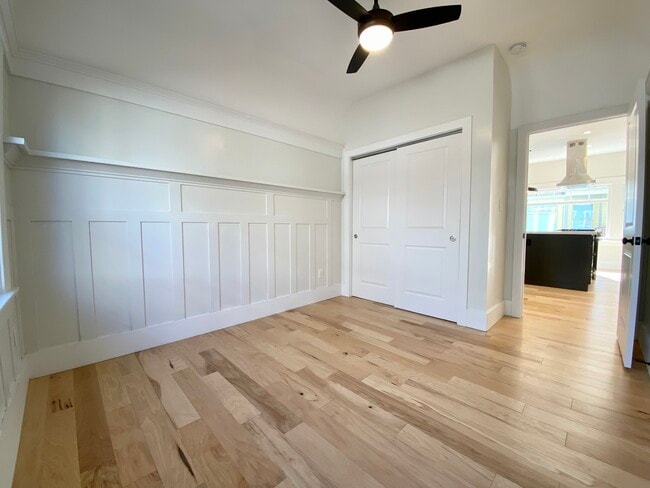 Building Photo - 3705 Arlington Ave