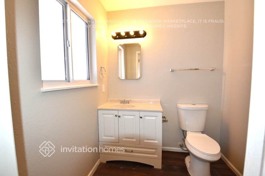 Building Photo - 9739 Steele St