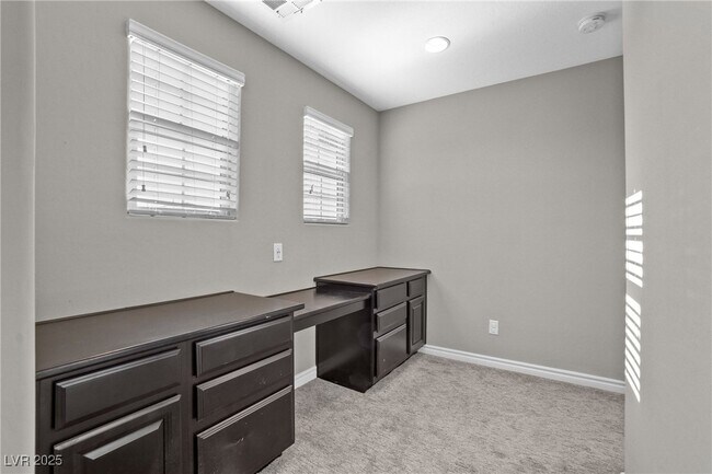 Building Photo - 12243 Loggeta Way