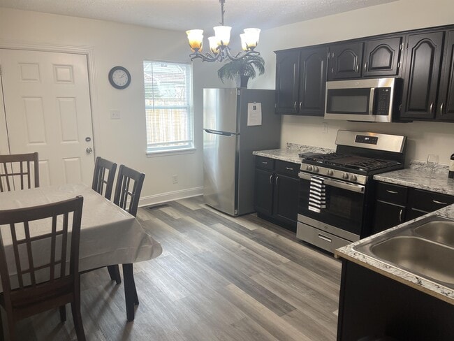 Building Photo - 342 Jefferson St