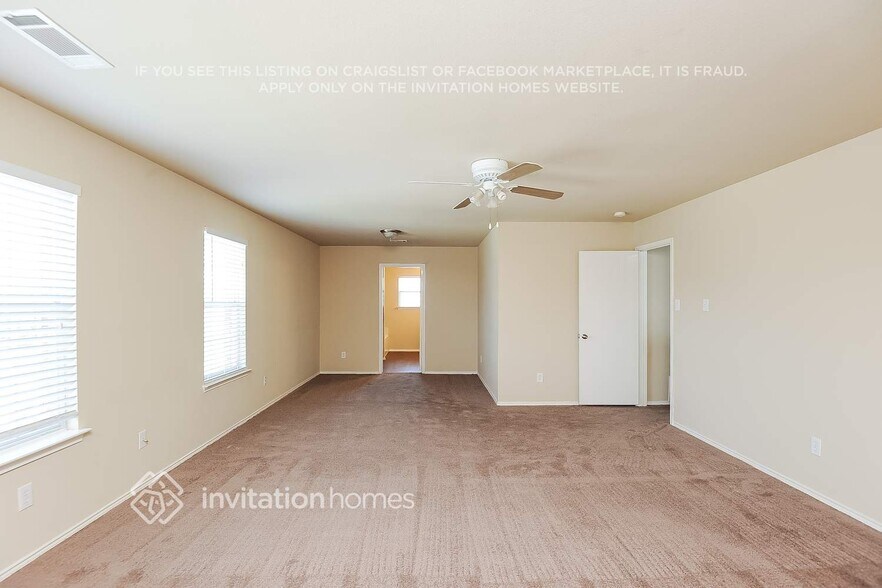 Building Photo - 5028 Raymond Dr