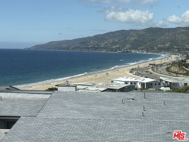 Building Photo - 6780 Shearwater Ln