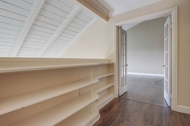 Building Photo - Fantastic ocean views in this spectacular ...
