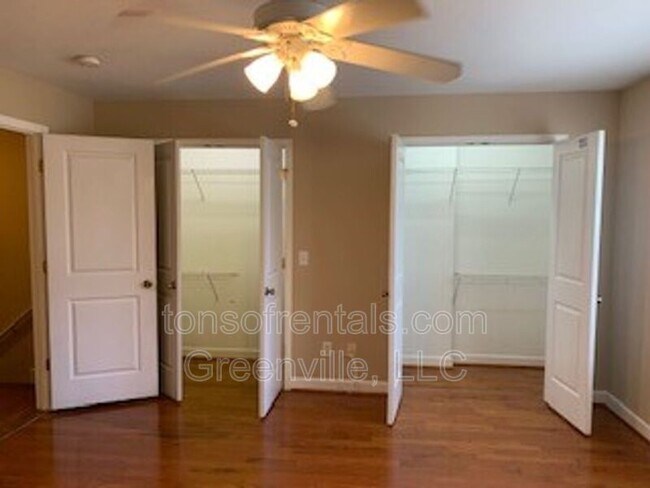 Building Photo - 303 B Dupont Dr