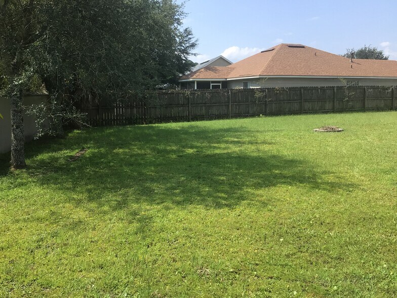 Building Photo - 6037 Scenic Meadow Ln