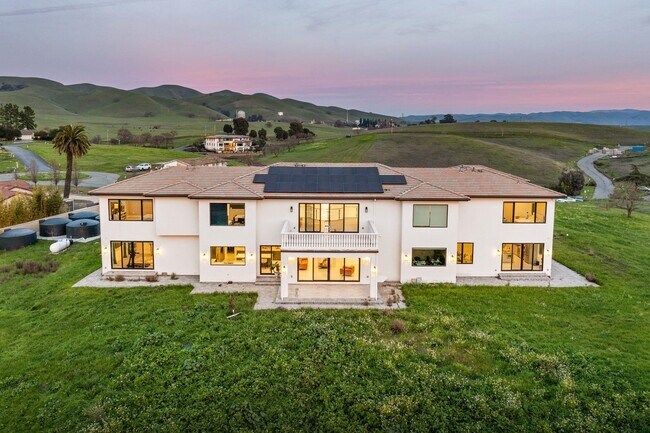 Building Photo - 7778 Laguna Heights Ct