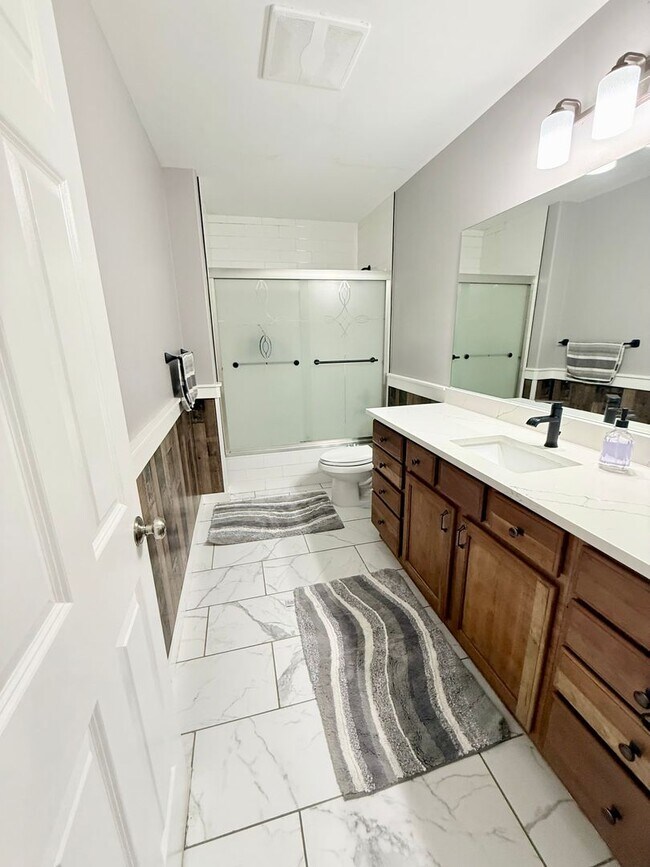 Building Photo - A stunning home in desirable Stendahl Ridge!