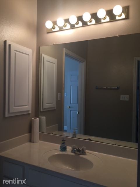 Building Photo - 3 br, 2 bath Condo - 5155 Etta St 2F Unit 2F