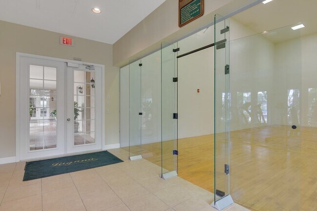 Building Photo - 1670 N 42ND Cir