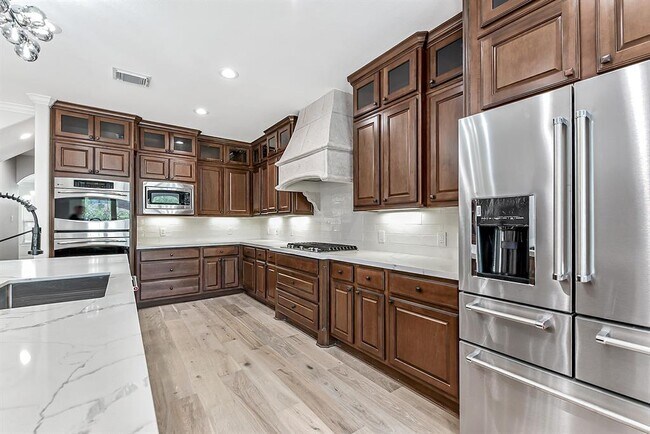 Building Photo - 10126 Springfield Ridge Dr