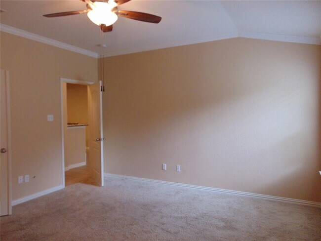 Building Photo - 170 Birdwell Ln