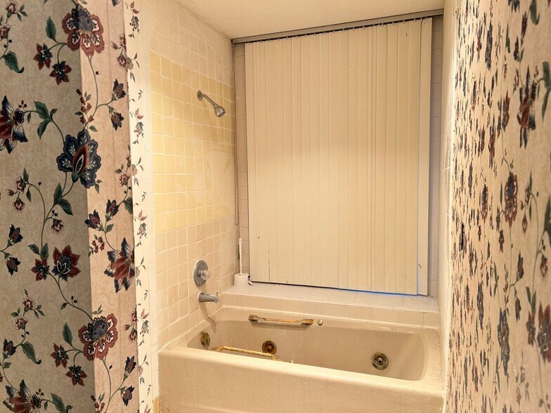 Building Photo - 108 Timberlake Ct