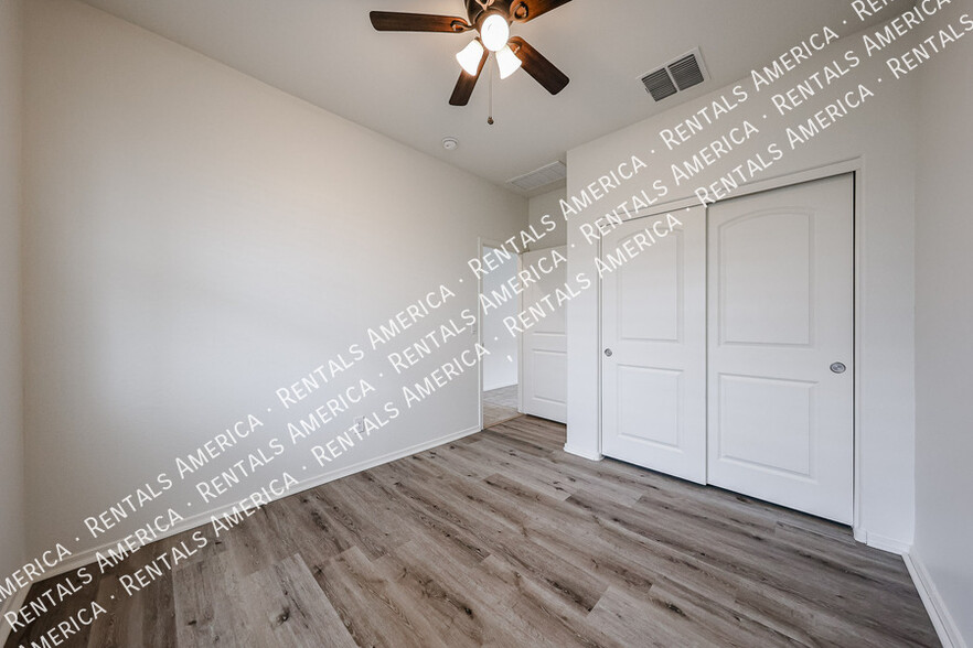 Building Photo - 36387 Pampoloma Ave