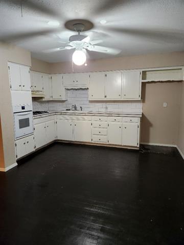 Building Photo - 515 Lynda Ln