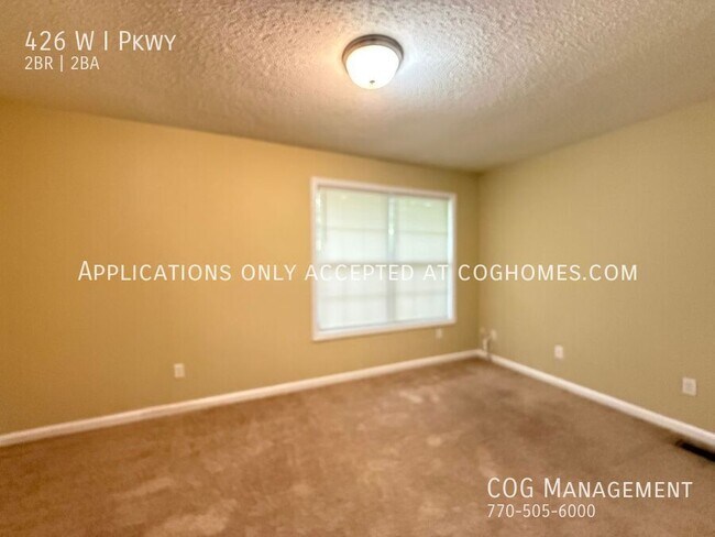 Building Photo - 426 WI Pkwy