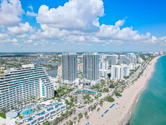 Building Photo - 151 N Seabreeze Blvd