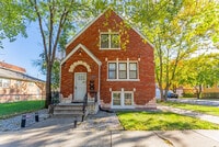 Building Photo - 2345 Ridgeland Ave