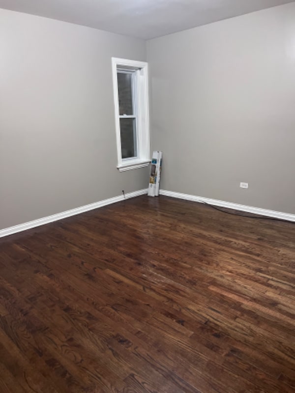 Building Photo - 8236 S Ellis Ave