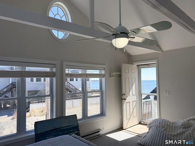 Building Photo - 18 Field Ct