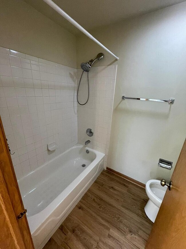 Building Photo - 14238 S Newberg Ct