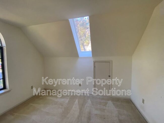 Building Photo - 1029 Amber Ridge Rd