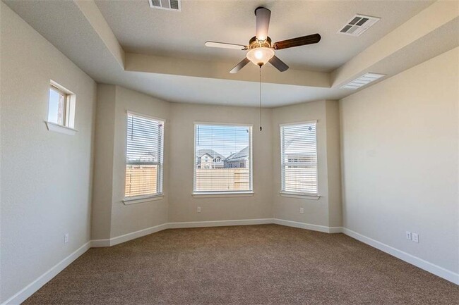 Building Photo - 932 Hezekiah Ln