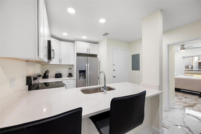 Building Photo - 240 Medallion Blvd