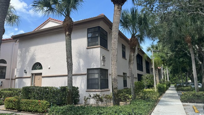 Building Photo - 5187 Europa Dr