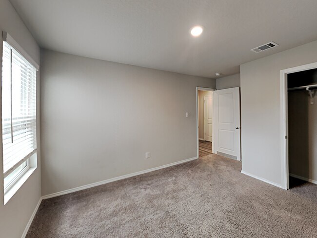 Building Photo - 13822 Buffalo Valley