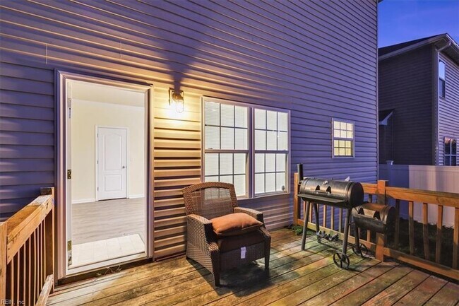 Building Photo - 9449 Garrett Ave