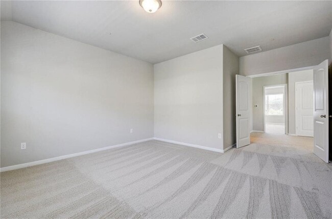 Building Photo - 516 E Slaughter Ln