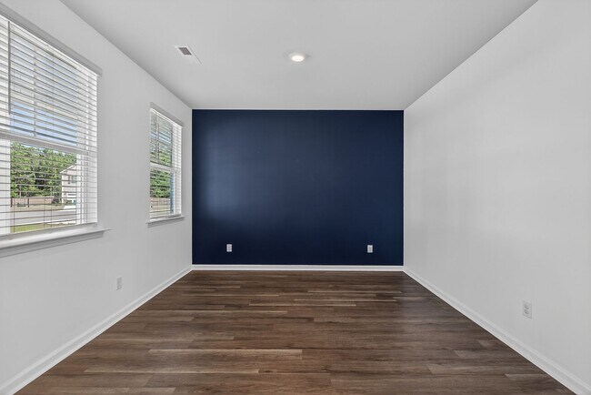 Building Photo - Coastal Living in The Preserve at Tidewater