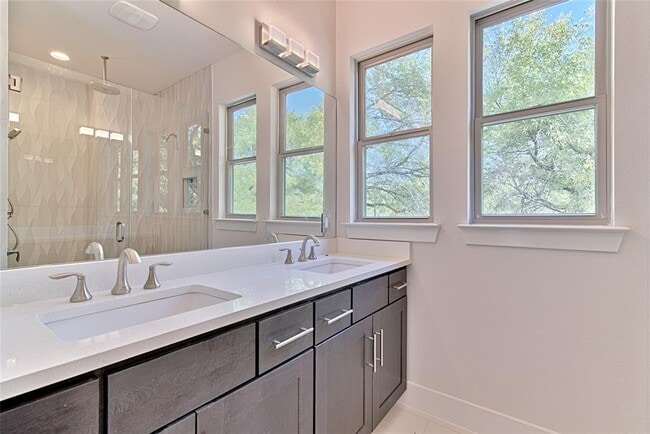 Building Photo - 8103 West Gate Blvd