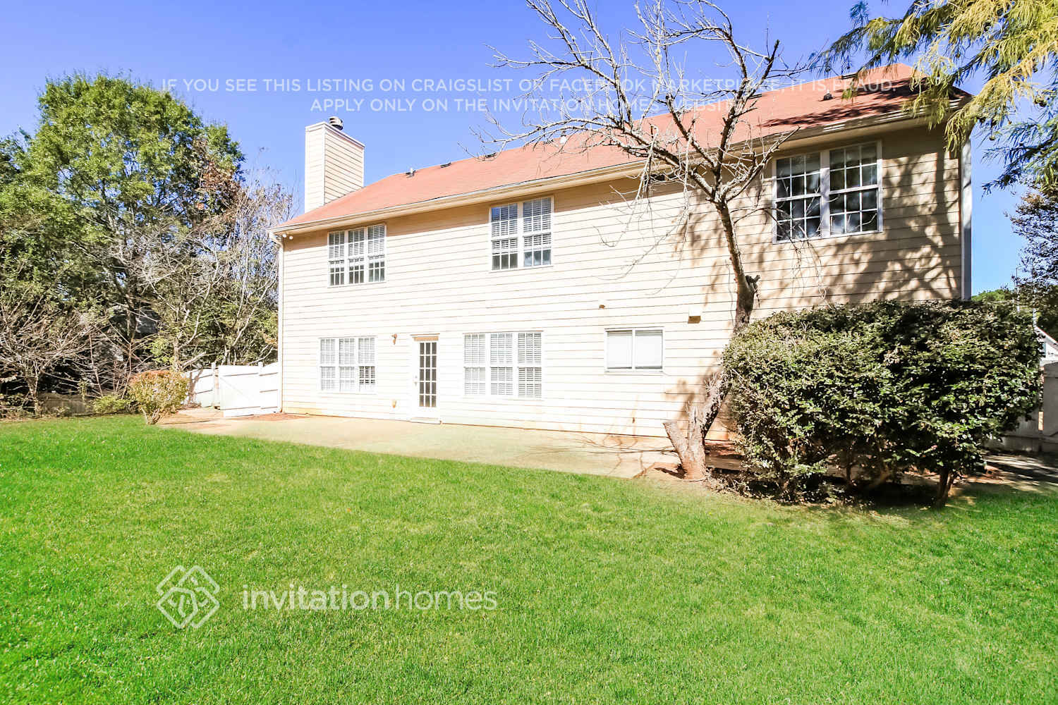 Building Photo - 1418 Fall River Dr