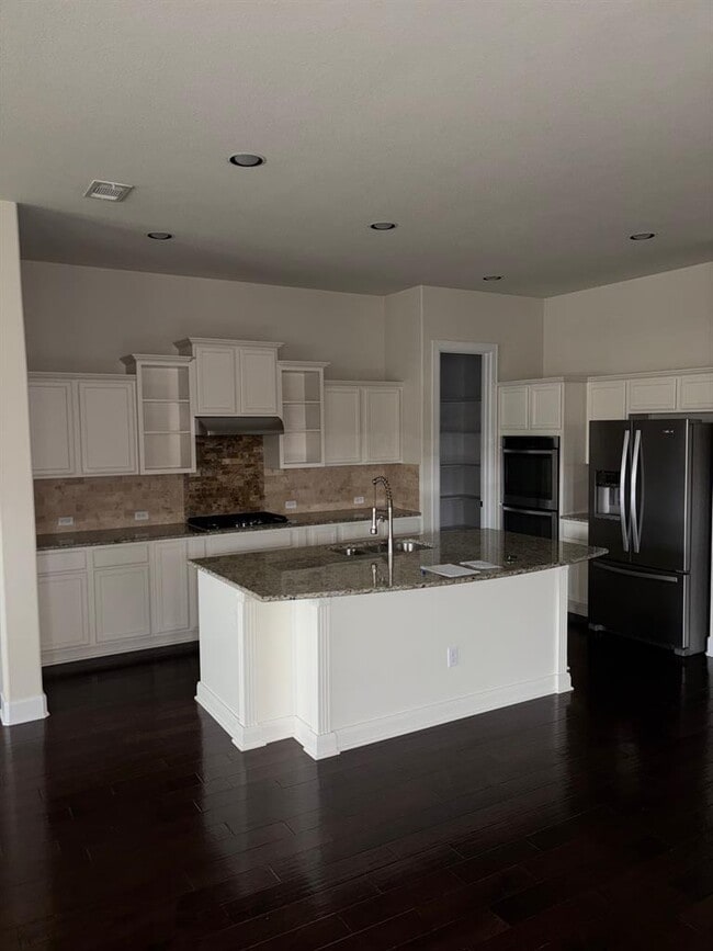 Building Photo - 509 Fair Oaks Dr