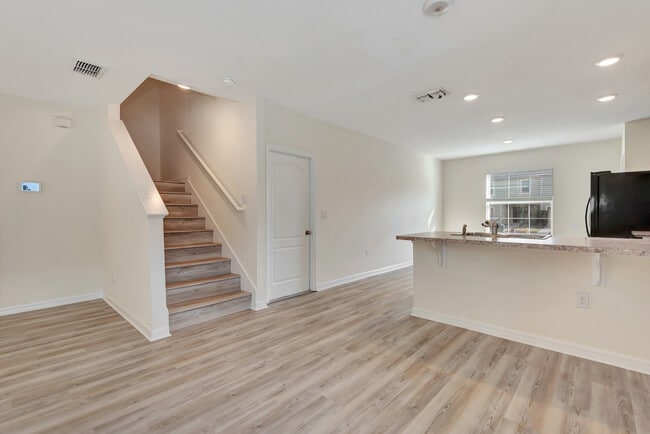 Building Photo - 1624 Primo Ct