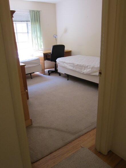 Building Photo - 1815 Spruce St