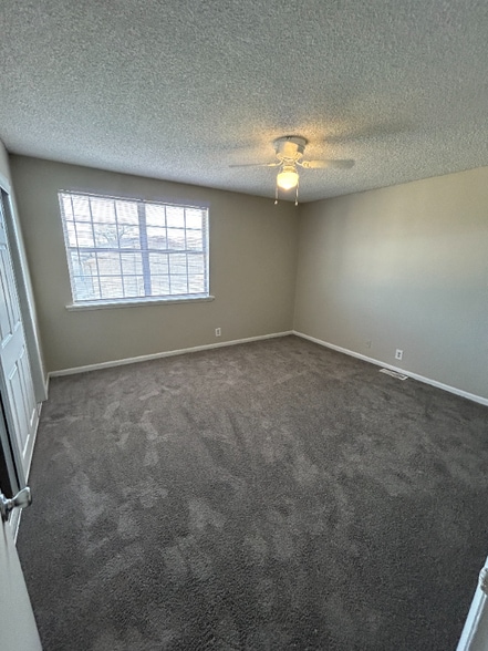 Building Photo - 300 Berkley Dr