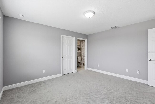 Building Photo - 9844 Cabernet Ave