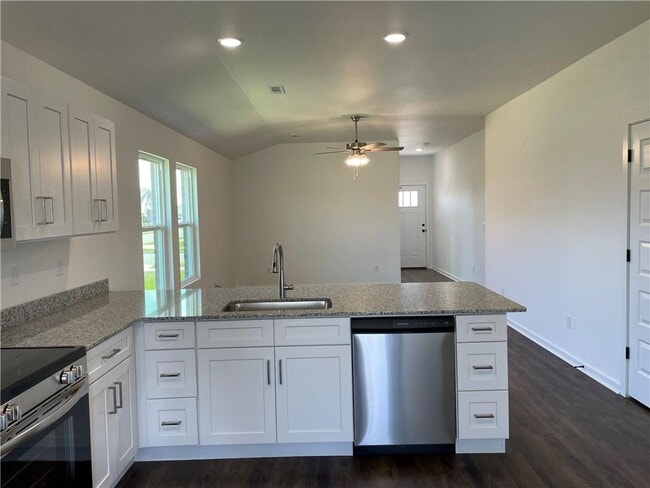 Building Photo - 900 S Green Heron Ln