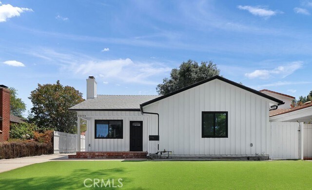 Primary Photo - 22054 Avenue San Luis