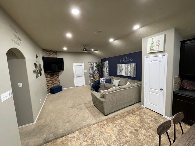 Living Room - 1939 Manor Dr