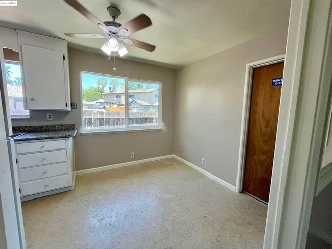 Building Photo - 3619 De Ovan Ave