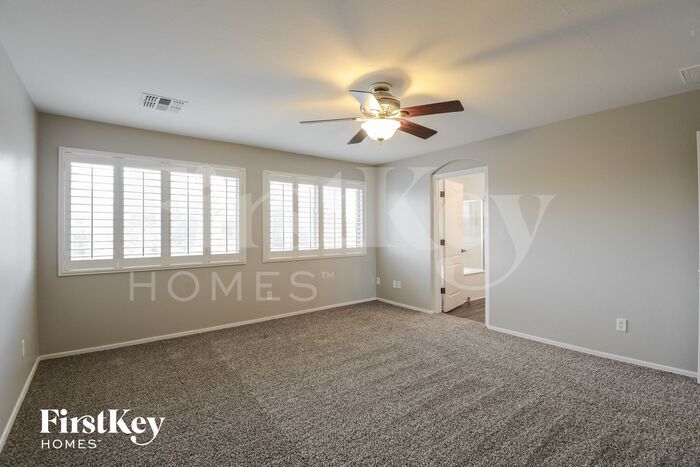 Building Photo - 14331 N 145th Dr