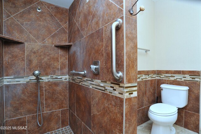 Building Photo - 6515 N Burro Creek Pl