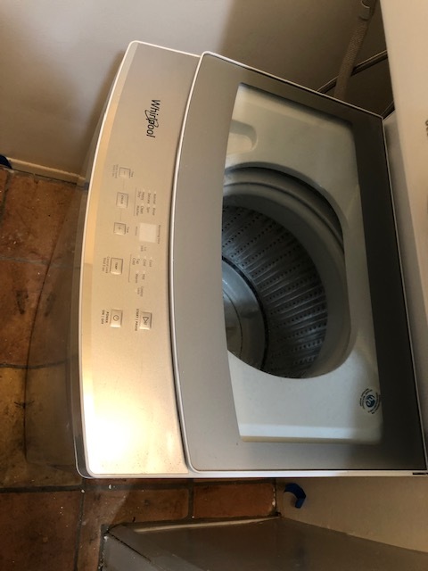 In-unit Washer/Dryer - Whirlpool - 1119 Lincoln Blvd