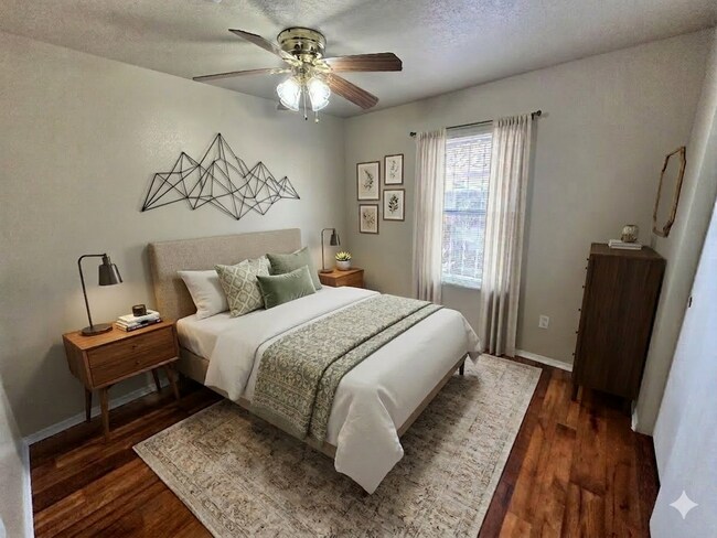 Building Photo - *"PRICE  REDUCED + MOVE-IN SPECIAL" 3 Bedroom 2 Bathroom with 2 Car Garage