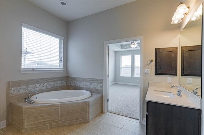 Building Photo - 6224 Lake Teravista Way