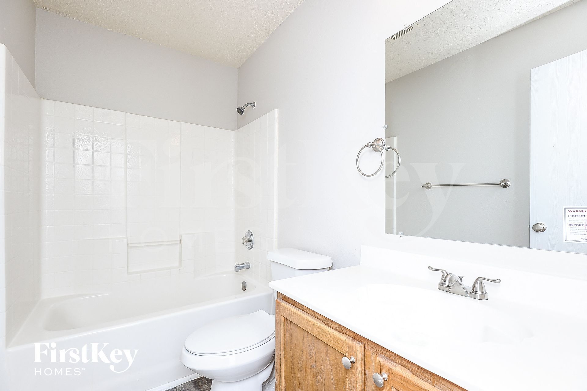 Building Photo - 8771 Cove Meadow Ln