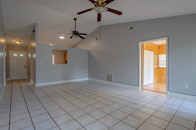Building Photo - 3504 Superior Ct